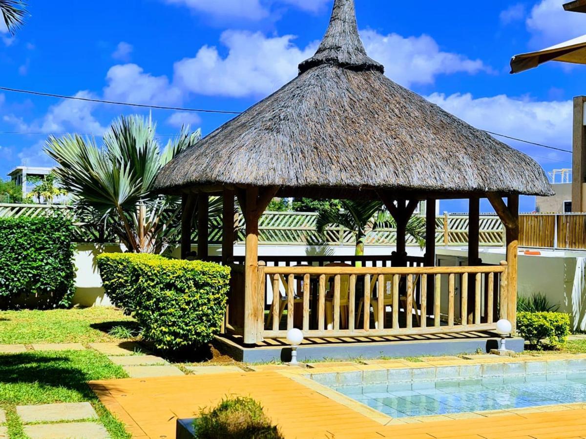 Flic En Flac Sea View Luxury 3 Bedroom Apartment Esterno foto