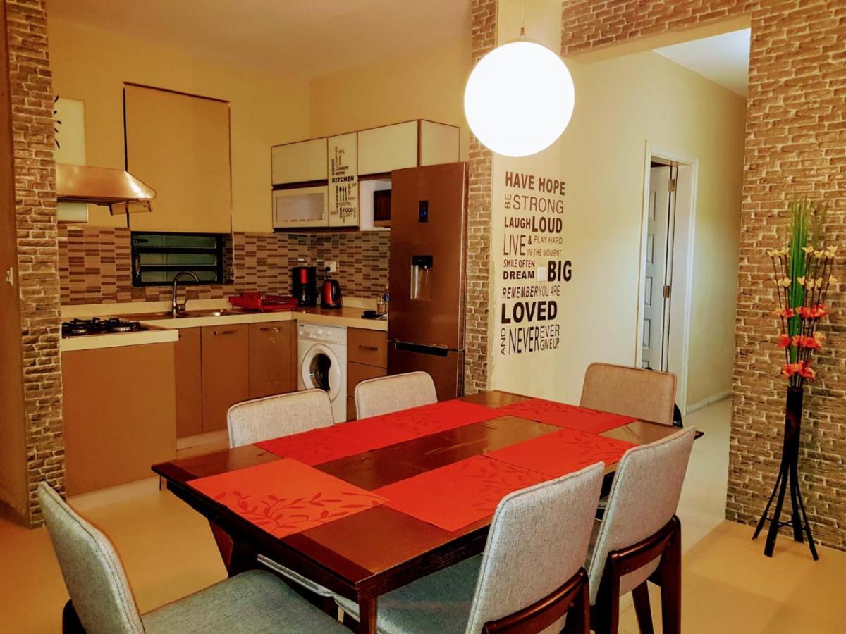 Flic En Flac Sea View Luxury 3 Bedroom Apartment Esterno foto