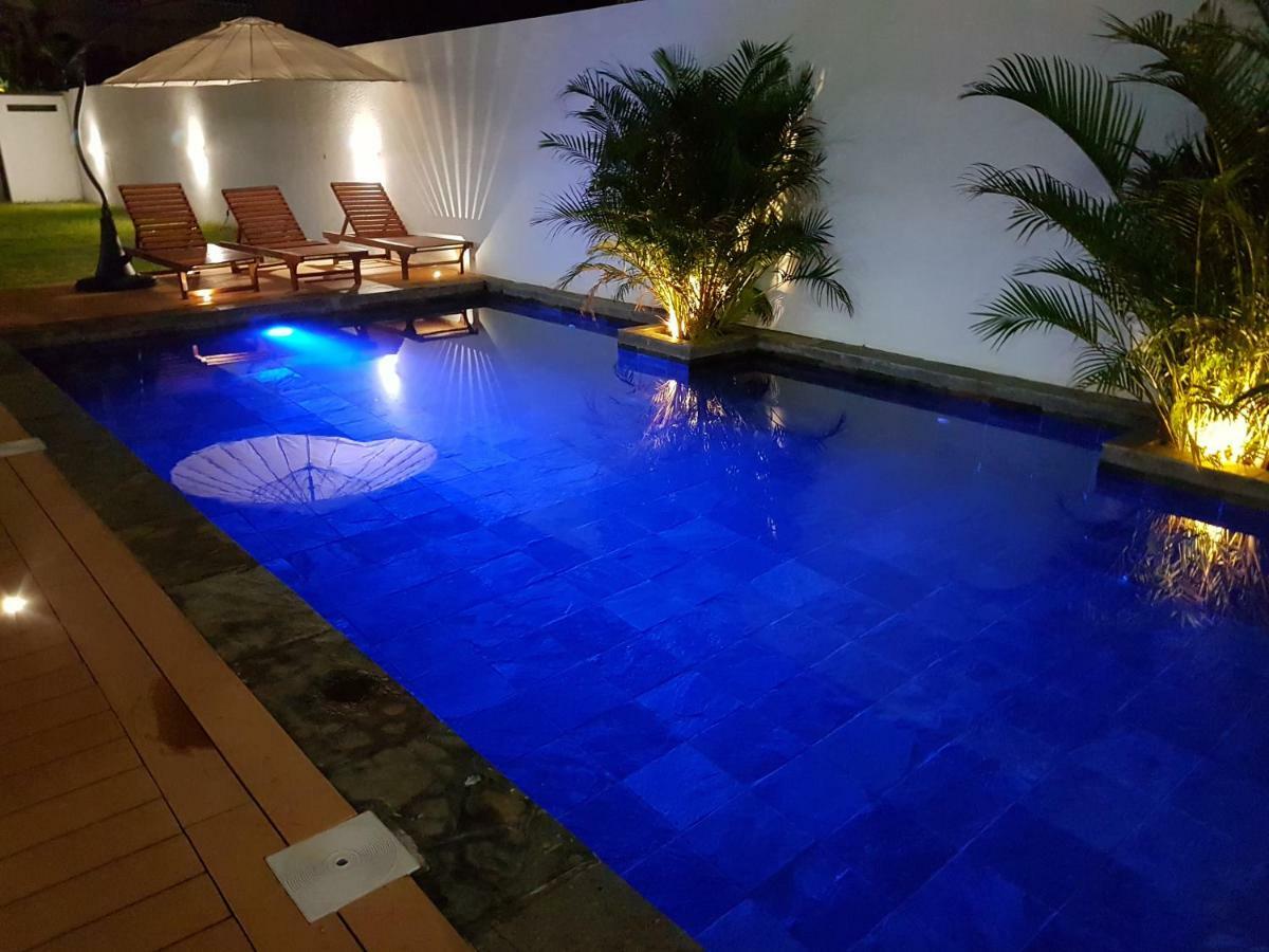 Flic En Flac Sea View Luxury 3 Bedroom Apartment Esterno foto