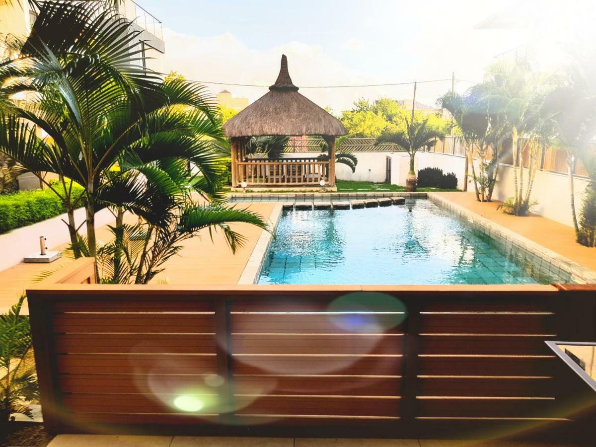 Flic En Flac Sea View Luxury 3 Bedroom Apartment Esterno foto